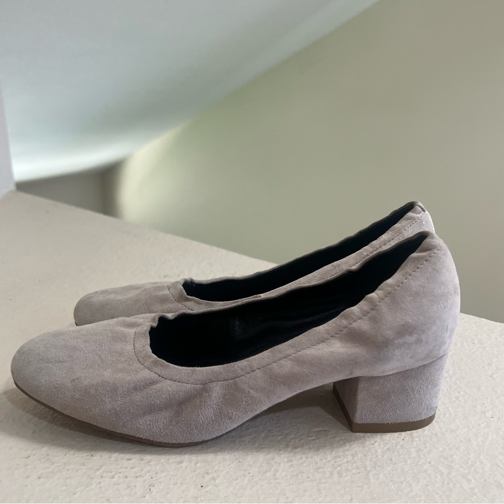 Jeffrey Campbell Bitsie Women’s Pumps Block Heel Light‎ Gray Suede Size 7.5